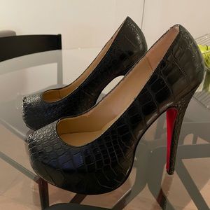 Christian Louboutin Shoes Size 8 (39)